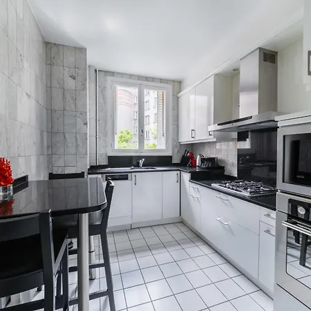 3 Pieces Porte Maillot - 16 - 4p Apartment Paris